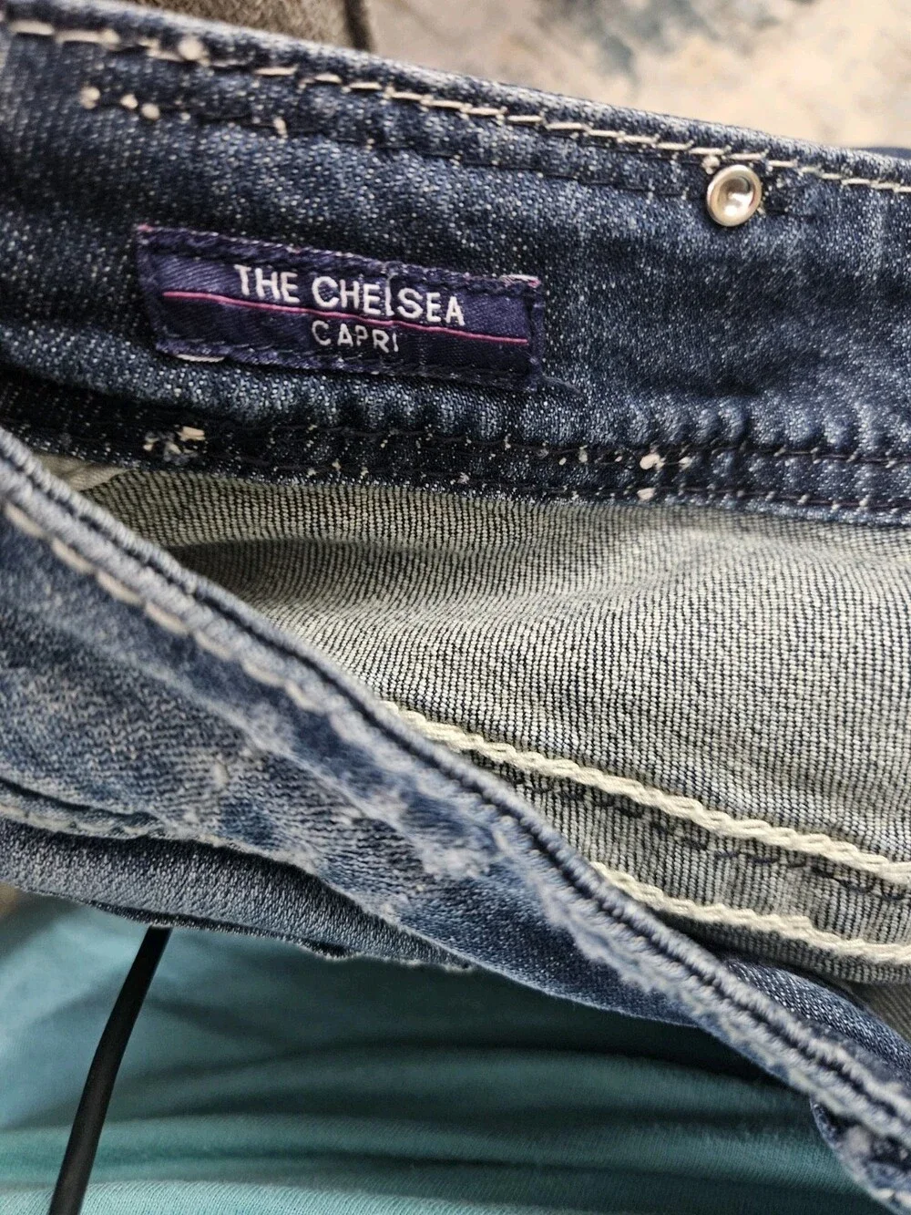 Vigoss Chelsea Capri Womens Juniors 11 Thick Stitching